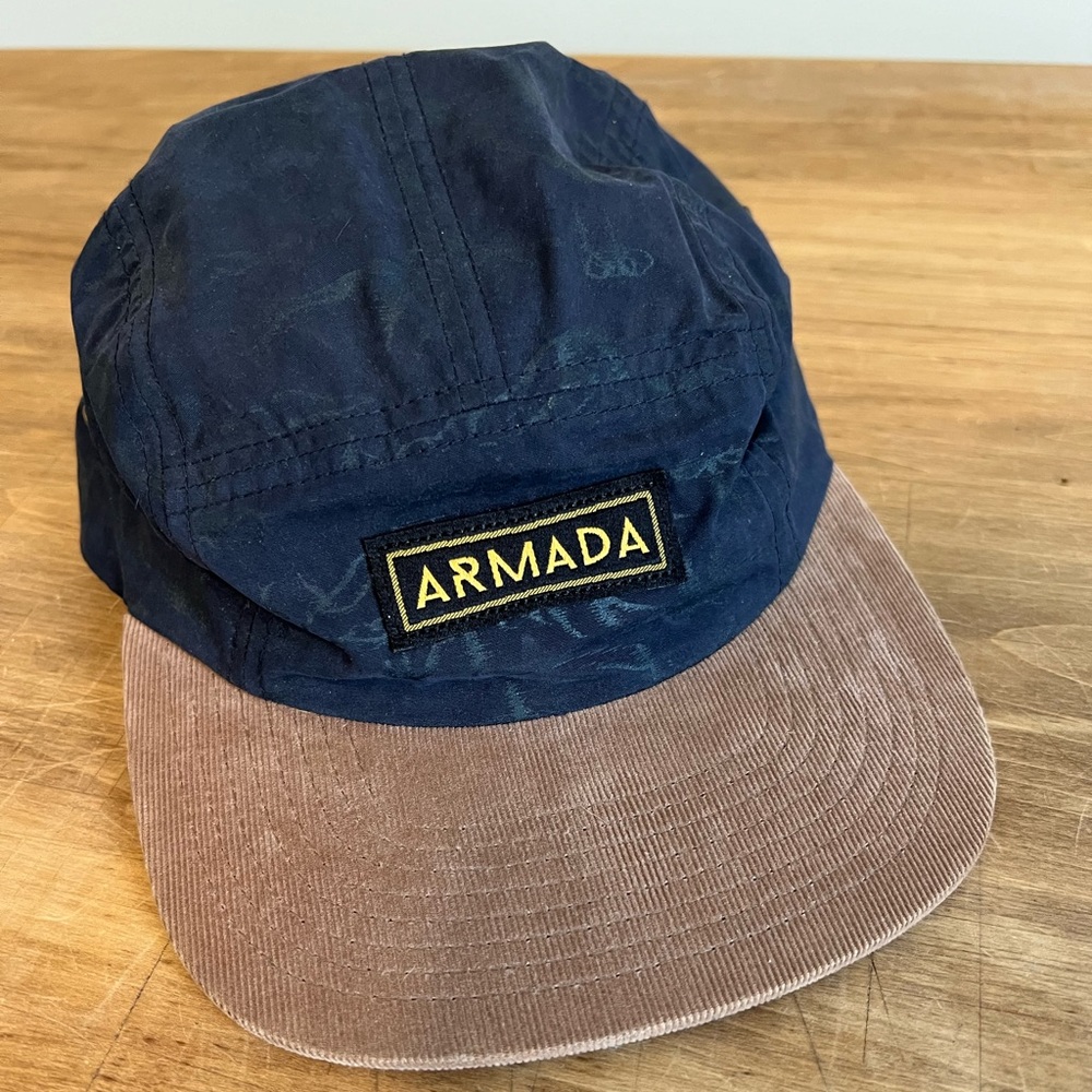 Armada hat